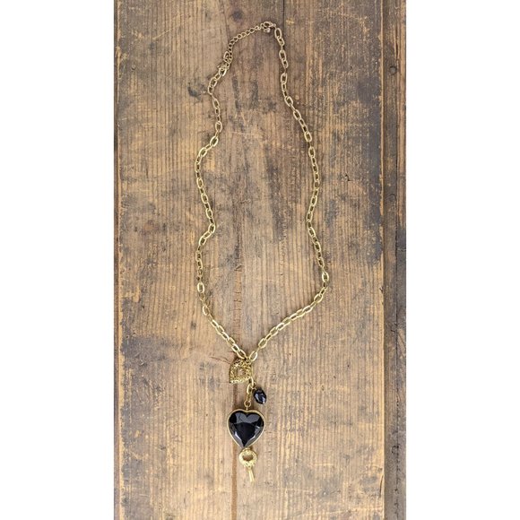 Gold chain chunky black heart and key pendant necklace - Picture 5 of 5